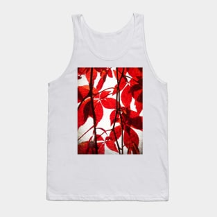 Red Leaves: Brilliant leafy pattern in scarlet and crimson with a canvas look Tank Top